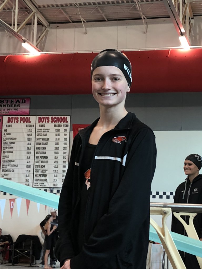HUHSGirlsSwim's tweet photo. 5th place Helen Wilson in the 50 free 🏊🏻‍♀️ https://t.co/QqotLvXgH7
