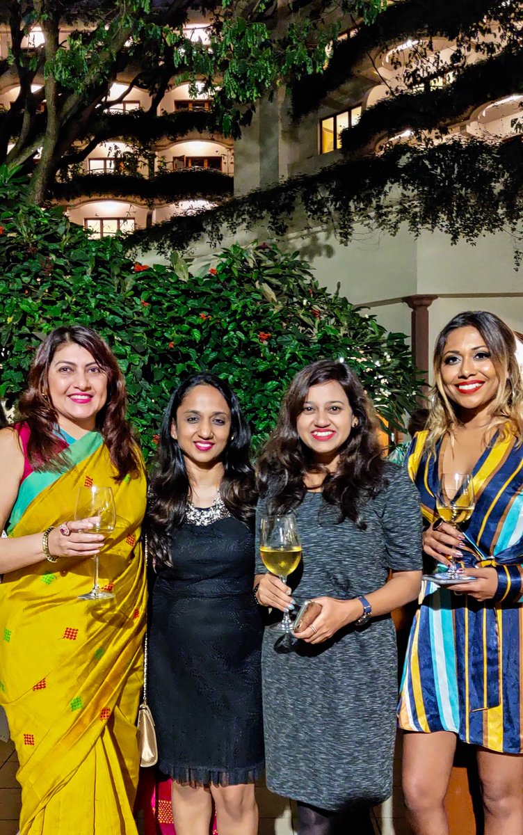 debbiedares's tweet photo. At @OberoiBengaluru for the launch of @KRSMAEstates Syrah 2016. #insidetheo #theoberoibengaluru with @PinkyPadmaraj #sheknowsgrub https://t.co/104xonQVqz