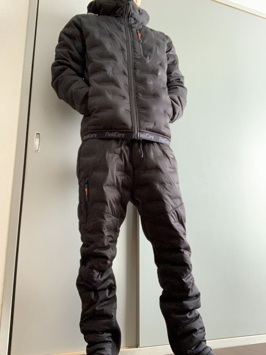 パートラ No Twitter ワークマンのダウンの上下 今年の冬はこれで決まり デザインも悪く無いし 思ったよりモコモコしない 170cmで上下lを購入 温かいし てか暑い 下手すればキャンプで寝袋より寝やすいのでは ワークマンの従業員ではありません ワークマン