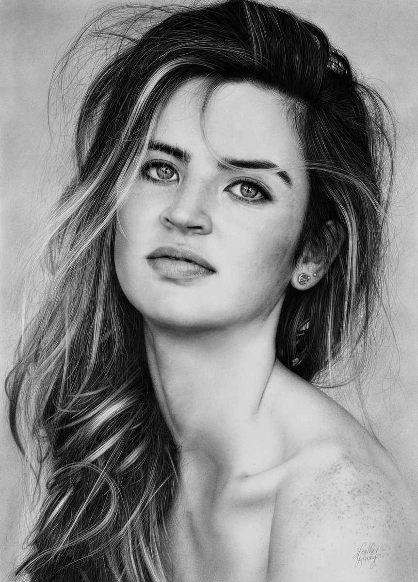 Lara Jade tweet media