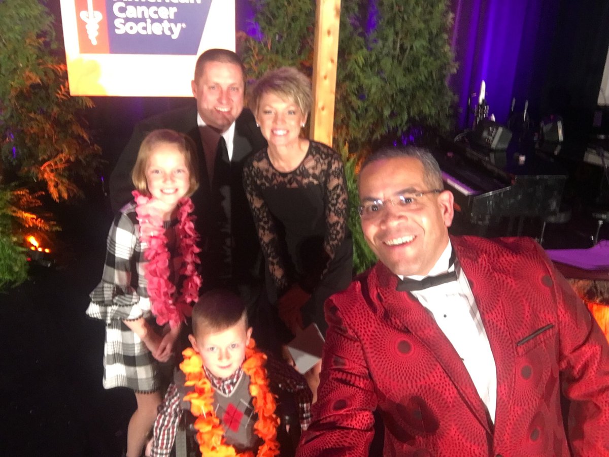 RafaelOnTV's tweet photo. A testimony to generosity. More than 100k raised Saturday night at the American Cancer Society Indianapolis “Discovery Ball Gala” to support cancer patients &amp; survivors with programs &amp; services. My first time hosting this event. Auctioneer @BillMenish was a highlight.  @rtv6 https://t.co/XEvHfv052S