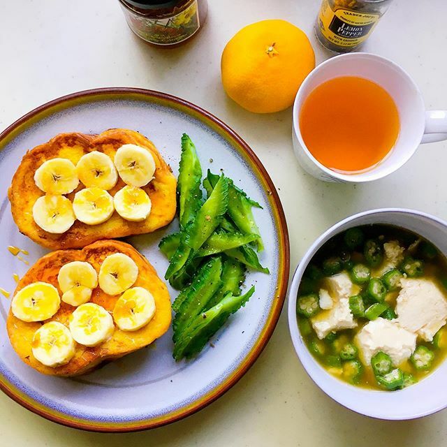 Heavenly brunch of the day❣️
Crispy out side, texture of inside is like pudding
#frenchtoast topped #organicbanana from my neighbor and #honey from #newcaledonia 
#mandarinorange 
#rooibostea 
#tofusoup with #okura 
#homecook 
#oishii 
#tastyfood 
#homec… ift.tt/2Q1rXZR