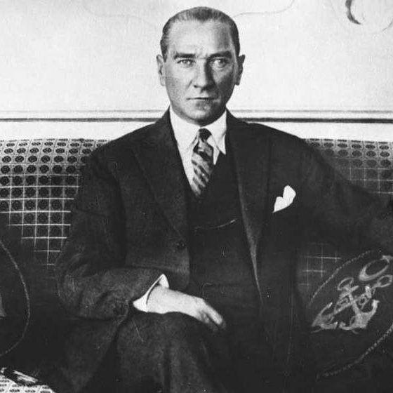 Rahat Uyu Ata'm
#MustafaKemalATATURK #10Kasim #Atam