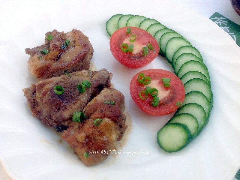 CuochinaAO's tweet photo. Per l'undicesima ricetta del nostro Menù 2019 si va in Giappone.Questa è la versione di (Butanobaraniku teri-yaki)Pancetta di maiale teriyaki della Cuochina Anna
https://t.co/ekwCEWWfkh
#Quantimodidifareerifare
#Pancettadimaialeteriyaki
#Teriyaki
#Butanobaranikuteriyaki
#Menu2019 https://t.co/LedHofwaiv