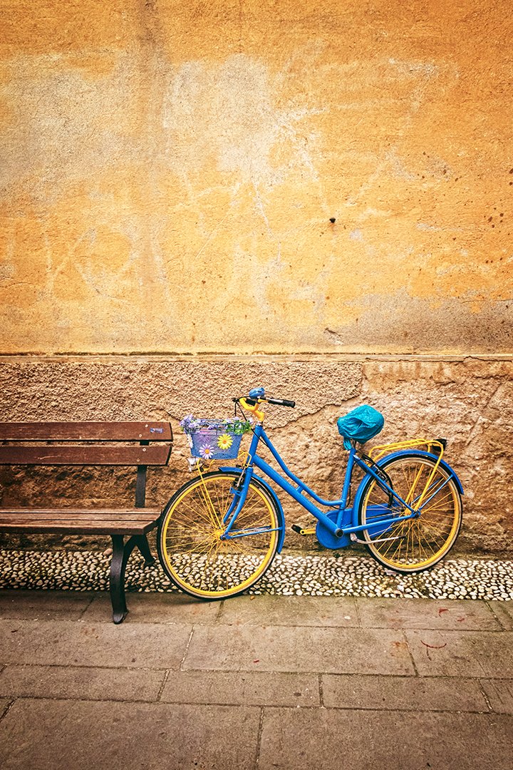 A scene from the streets of Monterosso in Italy
"Italian Charm" is available in the full range of prints &amp; products on my website - bit.ly/2NWb00n
#italy #italian #bicycle #vintage #retro #european #wallart #homedecor
