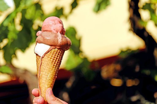 TotteringMama's tweet photo. Lactose Intolerance: What is it? https://t.co/8jzTEqn1Vk https://t.co/QJzxu6t38I