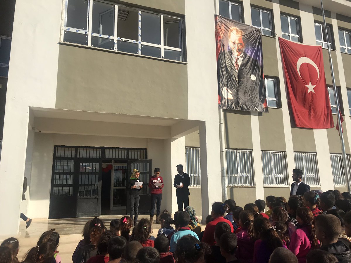 Atamızı saygıyla,sevgiyle,minnetle anıyoruz. <a href="/HarranKaymakam/">Harran Kaymakamlığı</a> <a href="/BircanCihan/">Cihan Bircan</a> <a href="/harranilcemem/">Harran Milli Eğitim</a> <a href="/alidrmz33/">Ali DURMAZ</a>