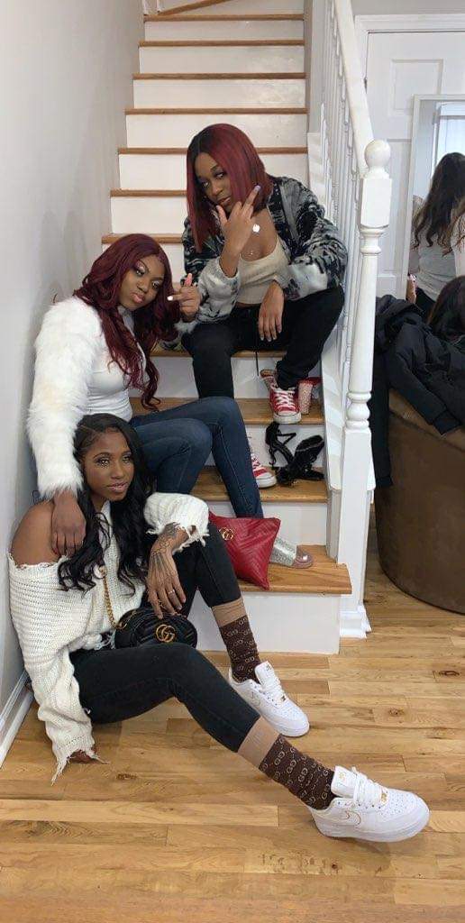 naitherealest's tweet image. ✔