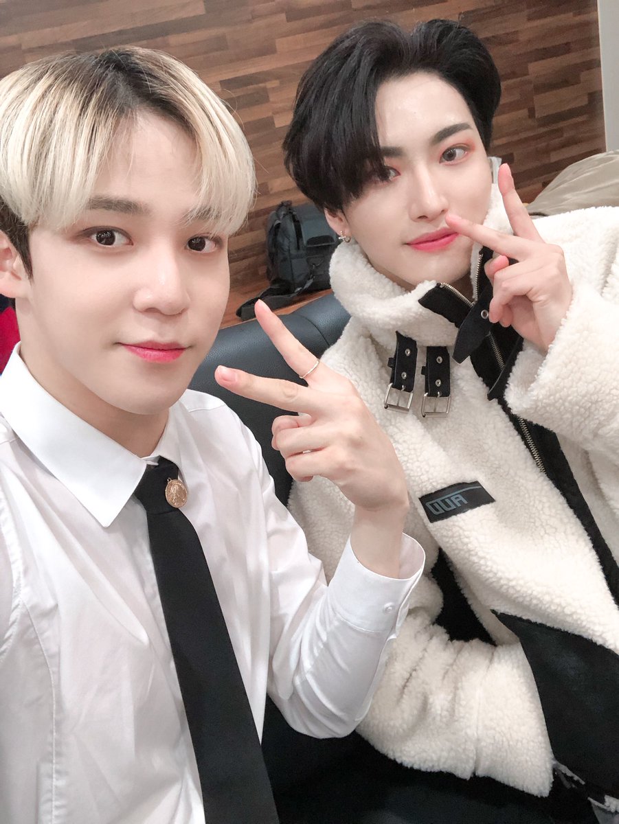 [#성화] 윤호랑 지금 뭐하게요?
#성화윤호_멘션파티
해시태그 넣어서 멘션 보내주세욥ㅎㅎㅎ
#ATEEZ #에이티즈