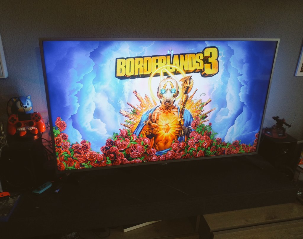 KonamiCodeSF's tweet photo. Aquí con el goty del death.... Comeme los huevos kojima me voy a saquear cámaras! #truegoty #Borderlands3 #2kCommunity https://t.co/u67lrP2n1y