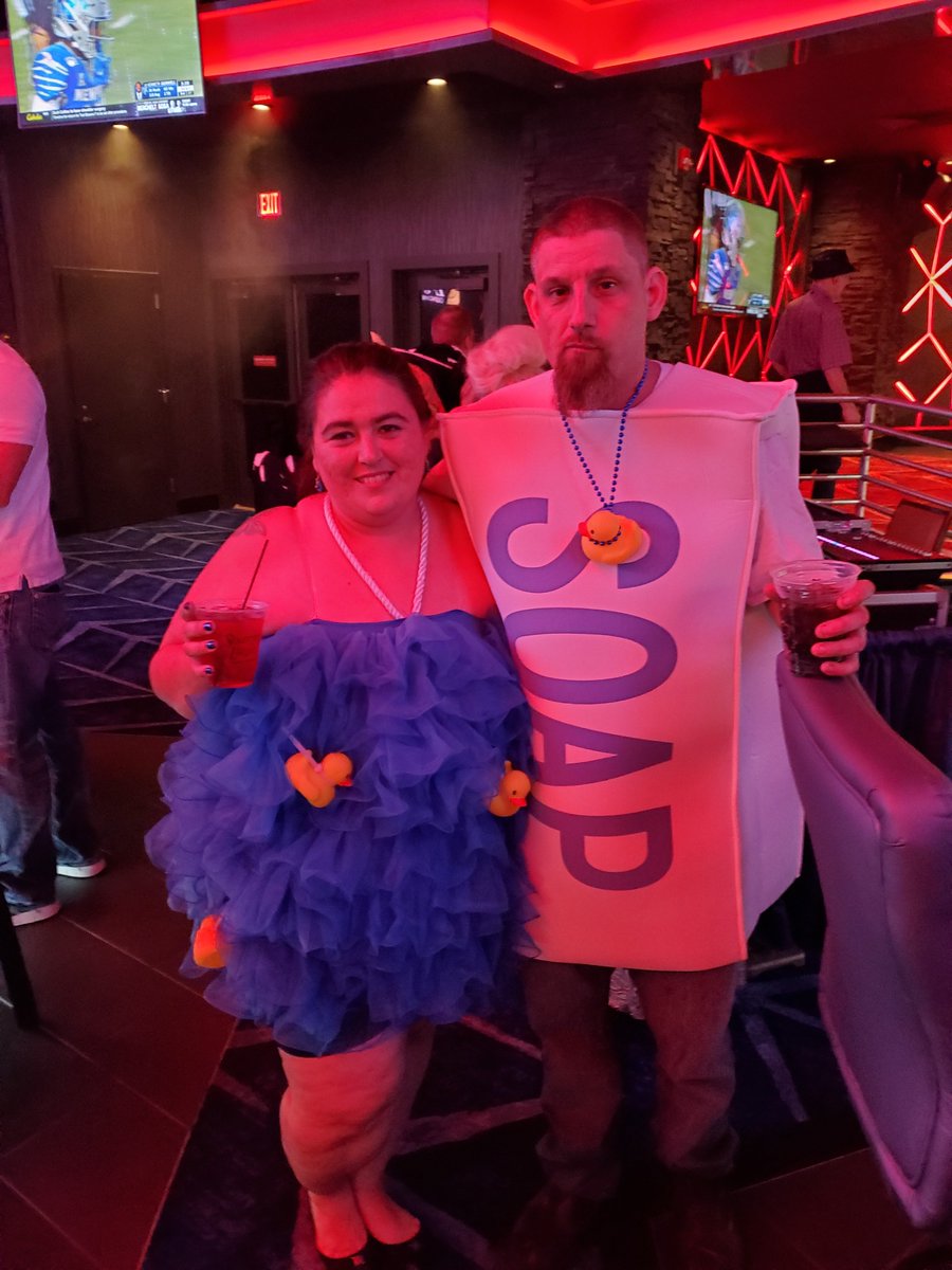 jbowman143's tweet photo. Halloween fun https://t.co/xNV4gpwHwS