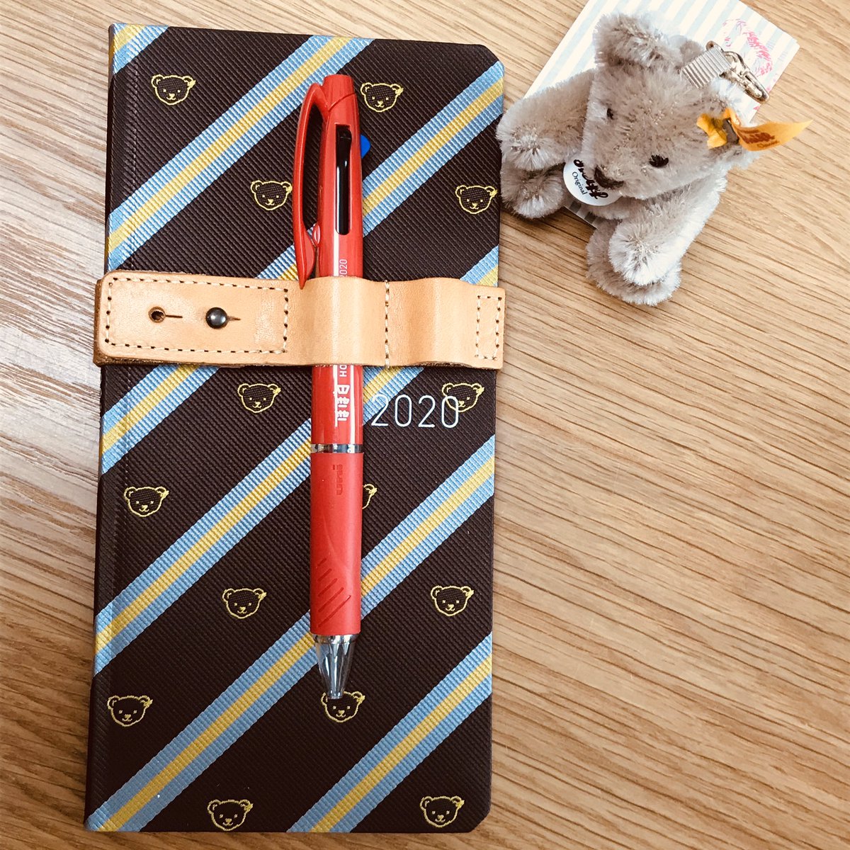 姫野くみ On Twitter この時期のお楽しみ ほぼ日手帳 買いました 今年は一目惚れでsteiffとのコラボの Weeks つい 来年の自分へのエールだよ なんちてsteiffベアキーリングとブックバンドも ほぼ日手帳 送料無料 今なら11 15まで2000円以上