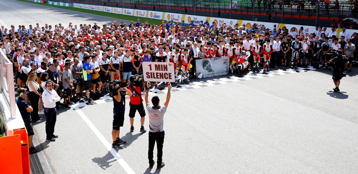 MotoGP's tweet photo. A minute of silence to remember Afridza Munandar 

The whole paddock came together to pay their respects to Afridza in a display of solidarity https://t.co/p7B2Y4oAkt