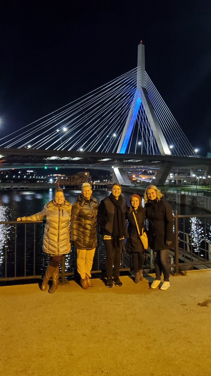 mjheinz57's tweet photo. What an evening! Amanda Taitel is an excellent representative of the vision of @EF ! Thank you for this great experience at #EFGlobalEd https://t.co/0ajfLMsaZU