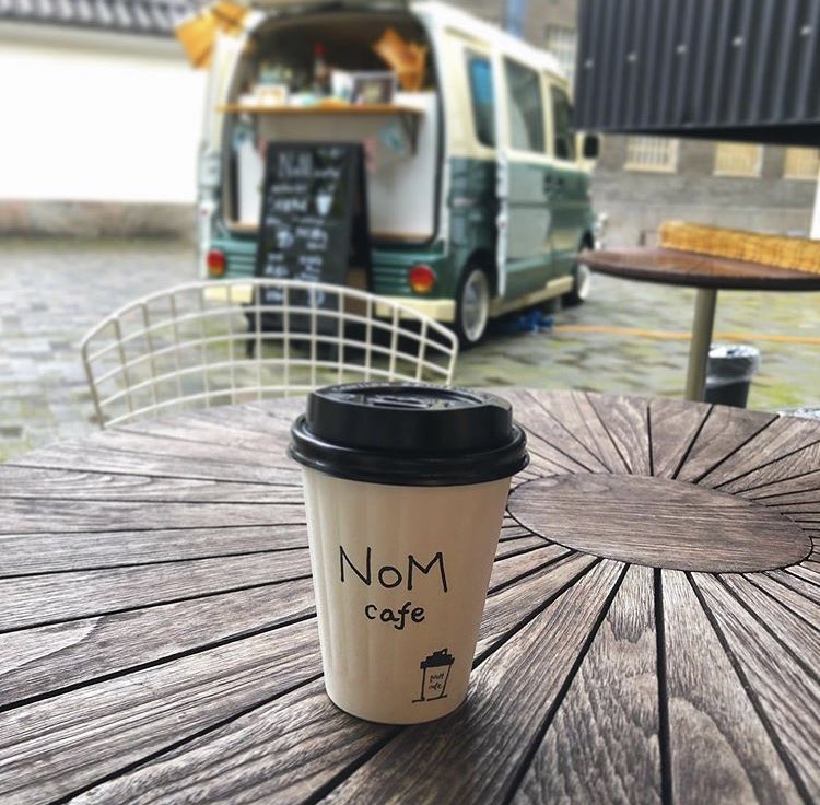 こんにちは🌞
特製チャイと珈琲のNoMcafeです☕️
穏やかなお天気の三連休中日✨
上野の美術館や動物園へお出かけするにはぴったりのお天気ですね🐼
歩き疲れたら是非NoMcafeの特別な一杯でホッと一息🌿お茶の時間をのんびり過ごして頂けたら嬉しいです✨
本日も18時頃まで藝大アートプラザ様前にいます