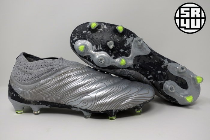 laceless soccer cleats review