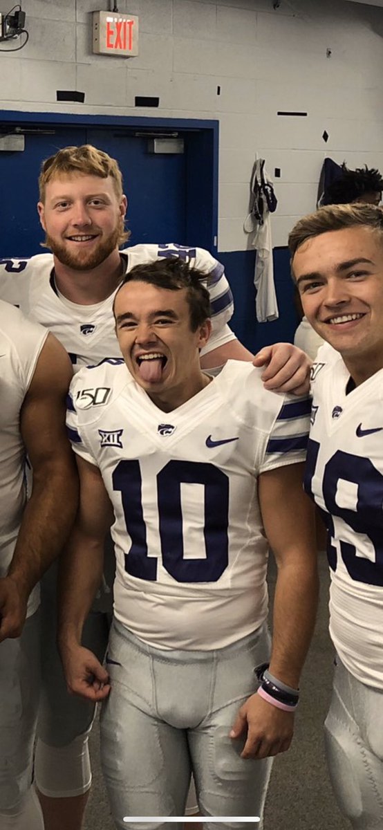 nicholasm16's tweet photo. @devin_anctil @randen_plattner @Kickitlynch @JackBlumer5 @tyxzentner @Kickitlynch https://t.co/PAGDsgaXC9