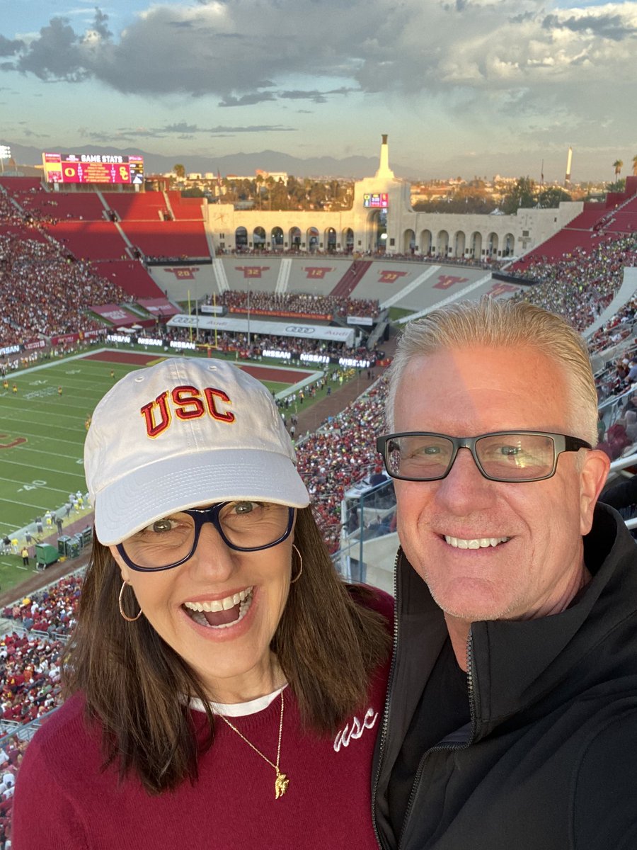 Beat The Ducks! Fight on #uscalumni #uscselfie