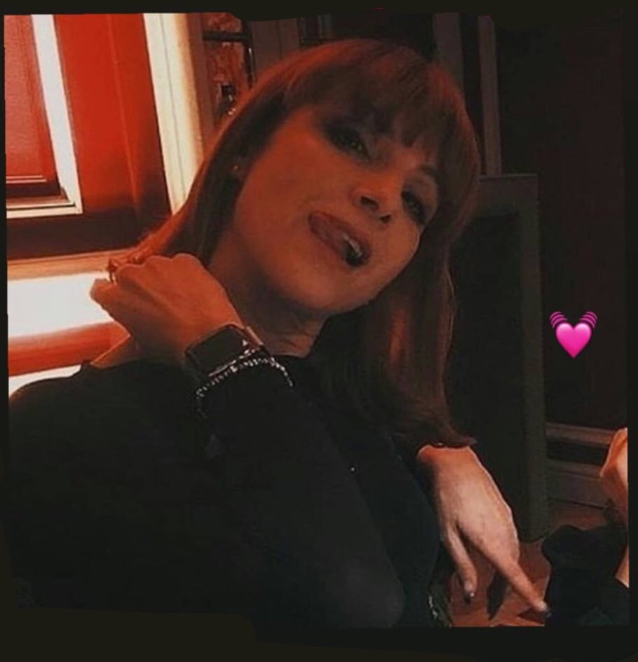 No entiendo como es posible que haya gente que aun no haya dudado de su sexualidad despues de ver a semejante mujer <a href="/Najwa_Nimri/">najwa</a> 🤤🤤🤤🤤🤤🤤