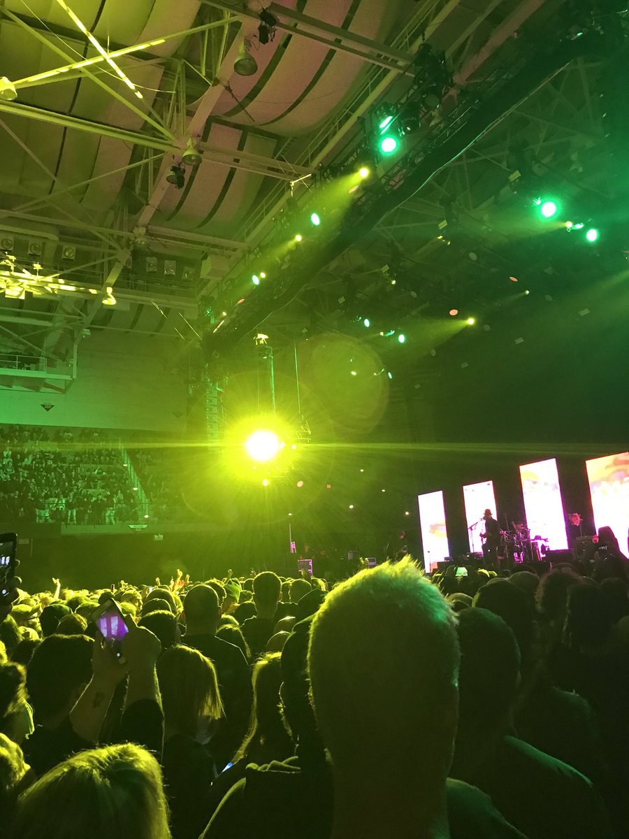 mlkuether's tweet image. I appreciate all the people who showered today that are invading my personal space. ✌️