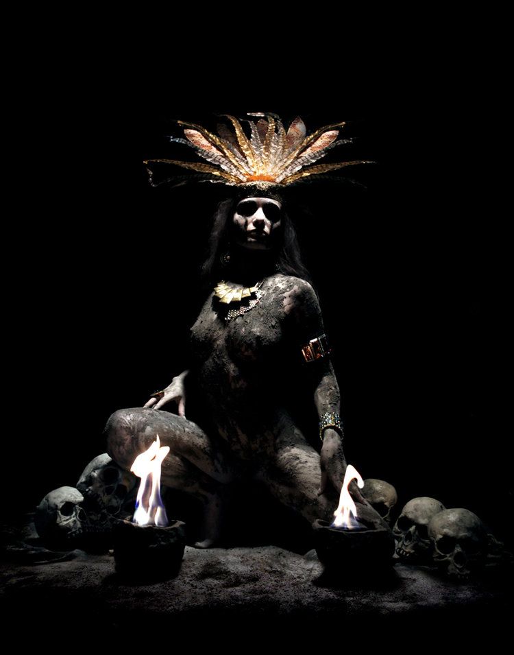 MexicoPremiere's tweet photo. The History Of Día de los Muertos https://t.co/KWwophaOfG #Mexico https://t.co/YPtLathOo2