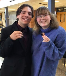 MsKnowles110's tweet photo. Solid day for the Debate team at the Blue Valley tournament. Congrats to Lexie Glezen and Daniel Adcox for breaking into quarter finals (4-2 record). Also, congrats to Brady Holland for becoming our first state qualifier with a 13-7 win/loss record! #blhsdebate https://t.co/7MniUVRnCa