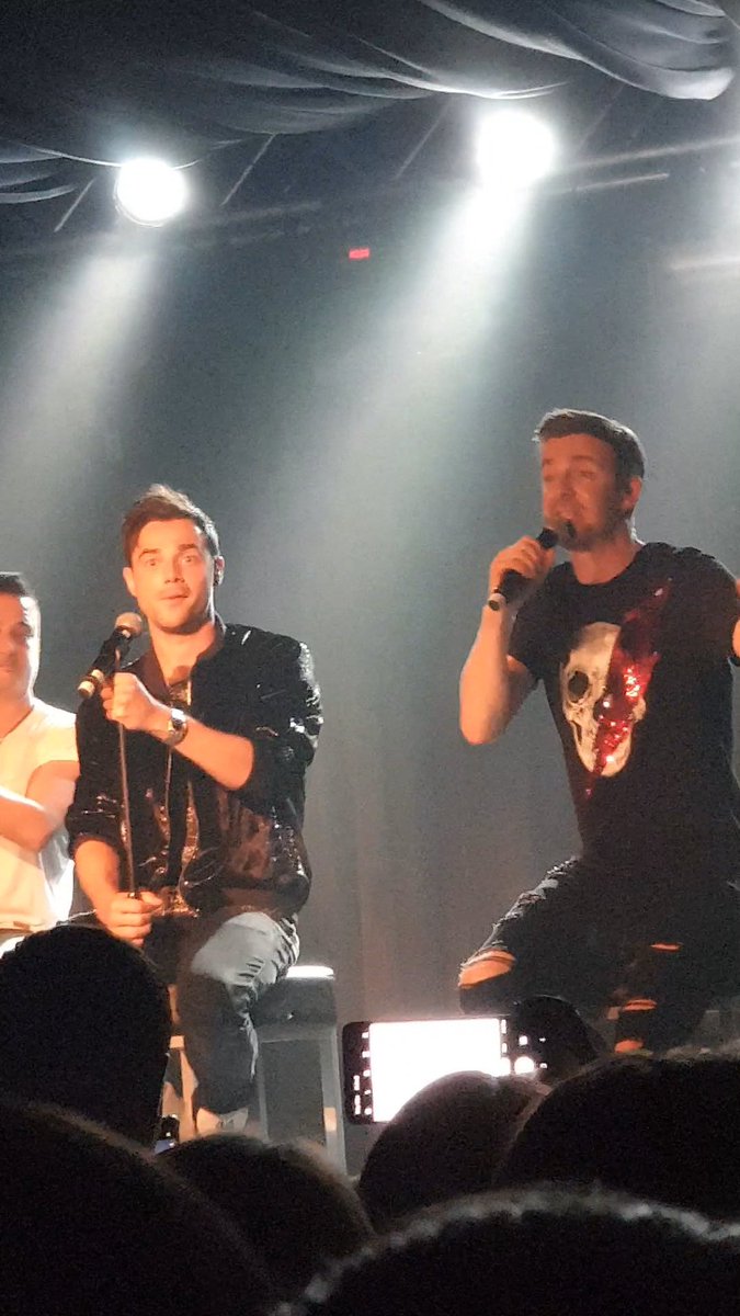 loubier28's tweet photo. @benadamsuk you're winning with the facial expressions 😉😂 #a1tour #a1reuniontour #a1birmingham https://t.co/R7bIa0z5aX