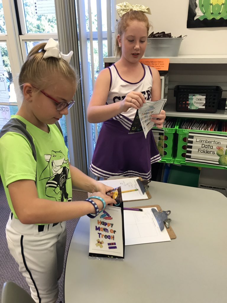 Ndavis961's tweet photo. Math or Treating! Students traveled to stations to solve division problems and collect treats!! 🎃🎃🎃 @SchwarzkopfElem https://t.co/GSTVL29k8h