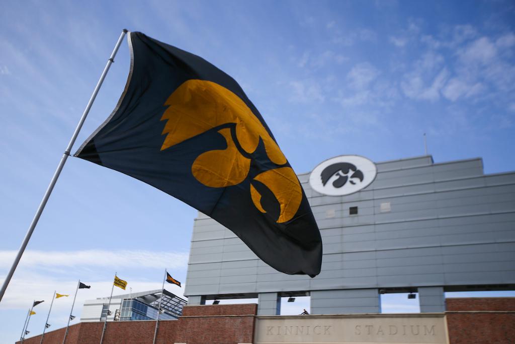 uiowa's tweet photo. Home is where the Tigerhawk is. 💛🖤 https://t.co/2EjN0TmNNk