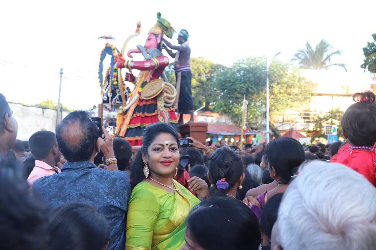 KALIARULAR_EROS's tweet photo. The 'Asuran' The 'Demon' πΉ Was Destroyed By #LordMurugan #Protector #GodOfProtection At #NallurKandaswamyKovil #NallurKandaswamyTemple #SuranWar 2-11-2019 #Nallur #Jaffna #SriLanka My #Spiritual #Tamil #SpiritualLife Is My #RealLife. Good Vs Evil. Good Will Win. π #JobWellDone https://t.co/TvC8i6tRz2