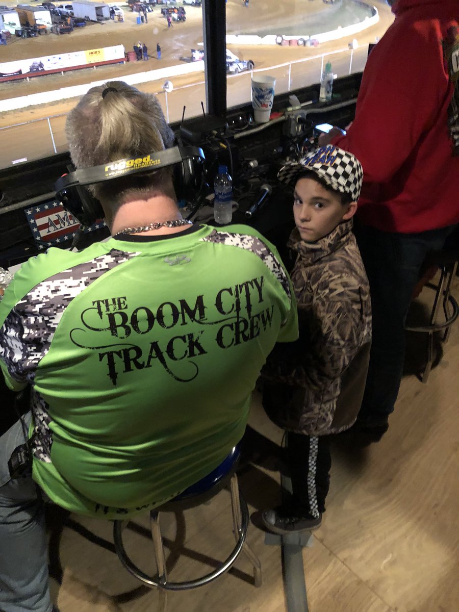 Here’s a behind-the-scenes thing the FMS crew does to ensure a great experience for its fans. This young man sought help getting his Raceiver on the right channel to hear the tower, and race director Charles  Council was happy to oblige. #mytrackmyroots