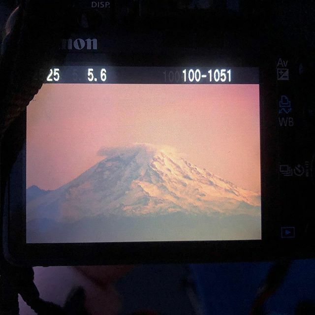 I live in a #photographyparadise. #seattle #mtrainier ift.tt/2PG9eD9