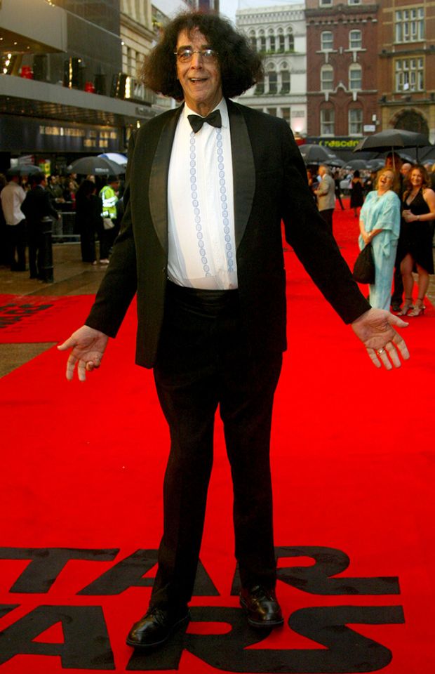 RT @EURebels: Peter Mayhew at the premiere of Star Wars: Episode III - Revenge Of The Sith in 2005 https://t.co/wP3Hxv16MT