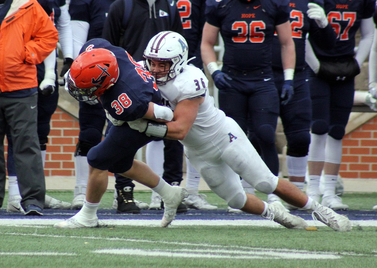 RoadTripSports's tweet photo. #Alma put a heck of a fight today but the #Scots couldn't quite close the deal against #Hope. Still, our #CollegeFootballAmerica staff was there to capture these shots for our gallery. #MIAAFB #AlmaScots @MIAA1888 

📸⏭️ Photos: https://t.co/N6Q28OP8xN https://t.co/2XuLRrggOW