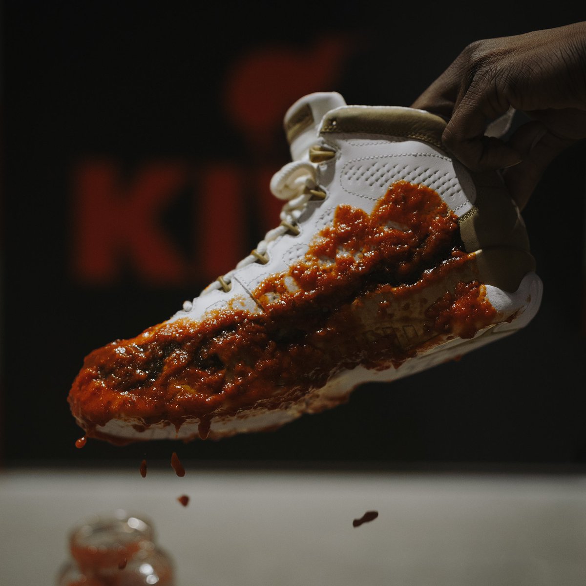 Oddly satisfying? Or anxiety inducing? Either way, we’ve got a solve for that. We’re taking #PriceTheHype LIVE to #ComplexCon all weekend long.