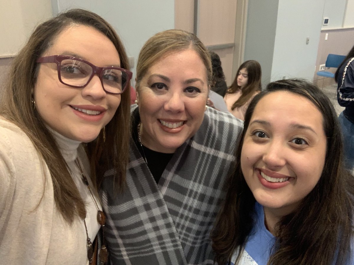 MHSOutreach's tweet photo. Ms. Aponte was recognized today at the LYLC19. Ms. Aponte was the former Education Director at the LAA, who had the vision for this event twenty years ago! Congratulations Ms. Aponte! https://t.co/2h9y8kF5za
