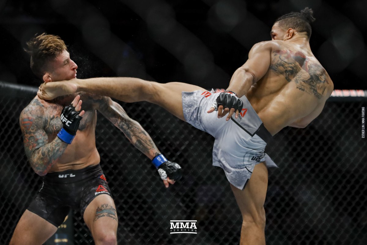 Incredible head-kick knockout by Kevin Lee ( : @allelbows) #UFC244.