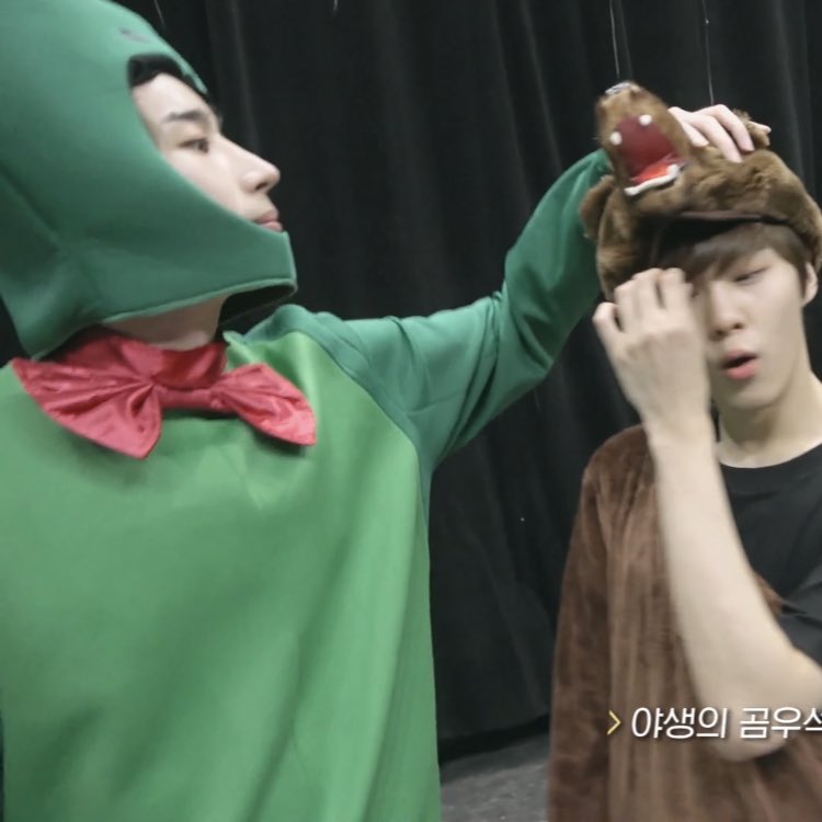 myaugust_0815's tweet photo. แรงไม่หยุดนะคะ ผู้ชายคนนี้ แหม ตำแหน่งห่วงเธอของวง #ซึงอูซอก https://t.co/wQ0Hw1d83e