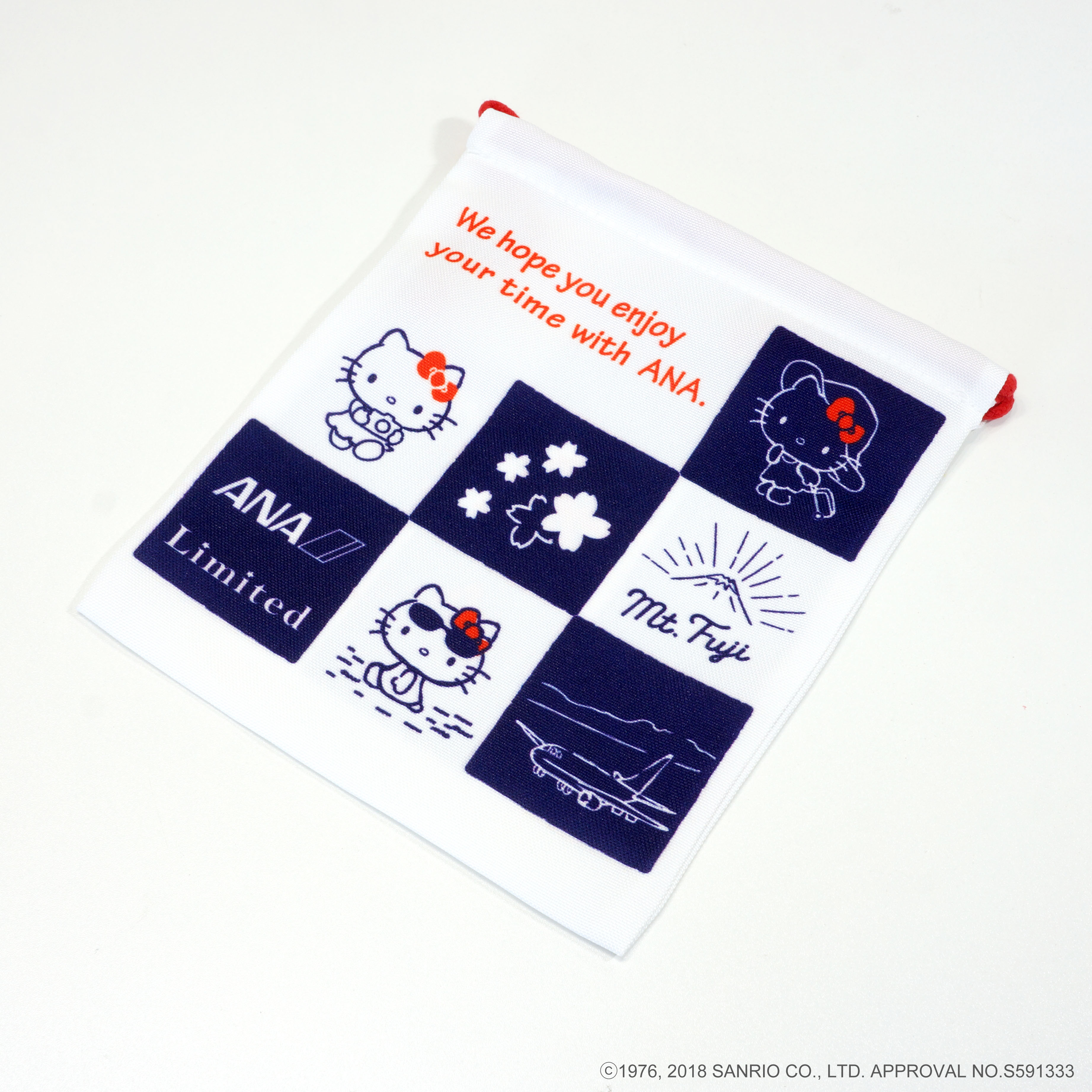 絶版ご当地キティ　ANAコラボ　キャビンアテンダント　根付　タグ付き 絶版ご当地キティ ANAコラボ キャビンアテンダント 根付 タグ