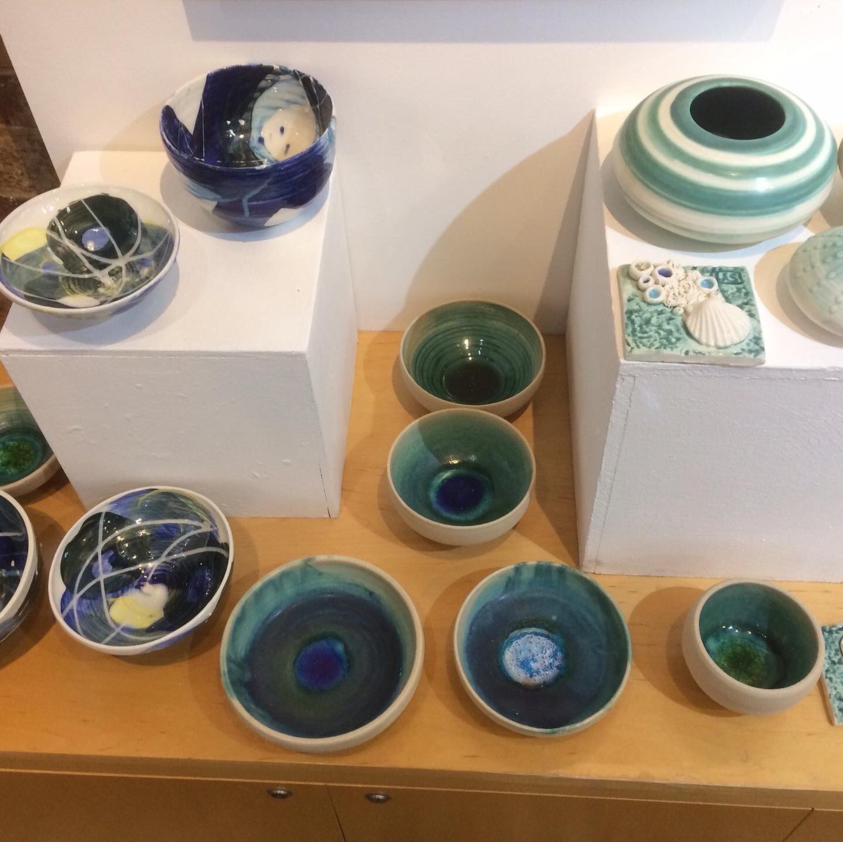 Exhibition <a href="/WalfordMill/">Walford Mill Crafts</a> in now until Christmas #ceramics