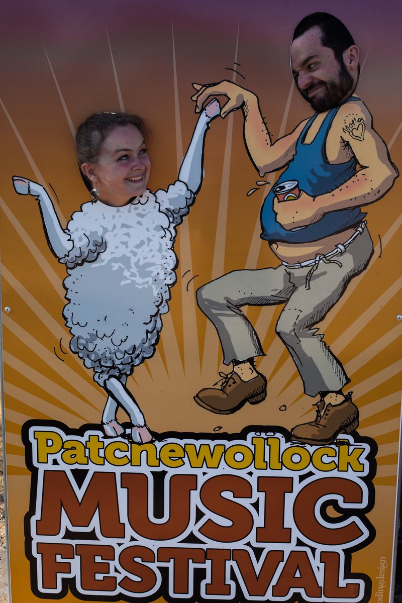 BigAussieThings's tweet image. Ewe complete me #bigthingsdownunder #patchewollock #lambfarmer #visitvictoria #victoria #australia #roadsideattractions #roadtrip