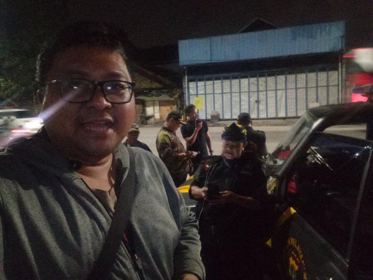 adisk18's tweet photo. Ikut patko https://t.co/ZkW34gkqL1