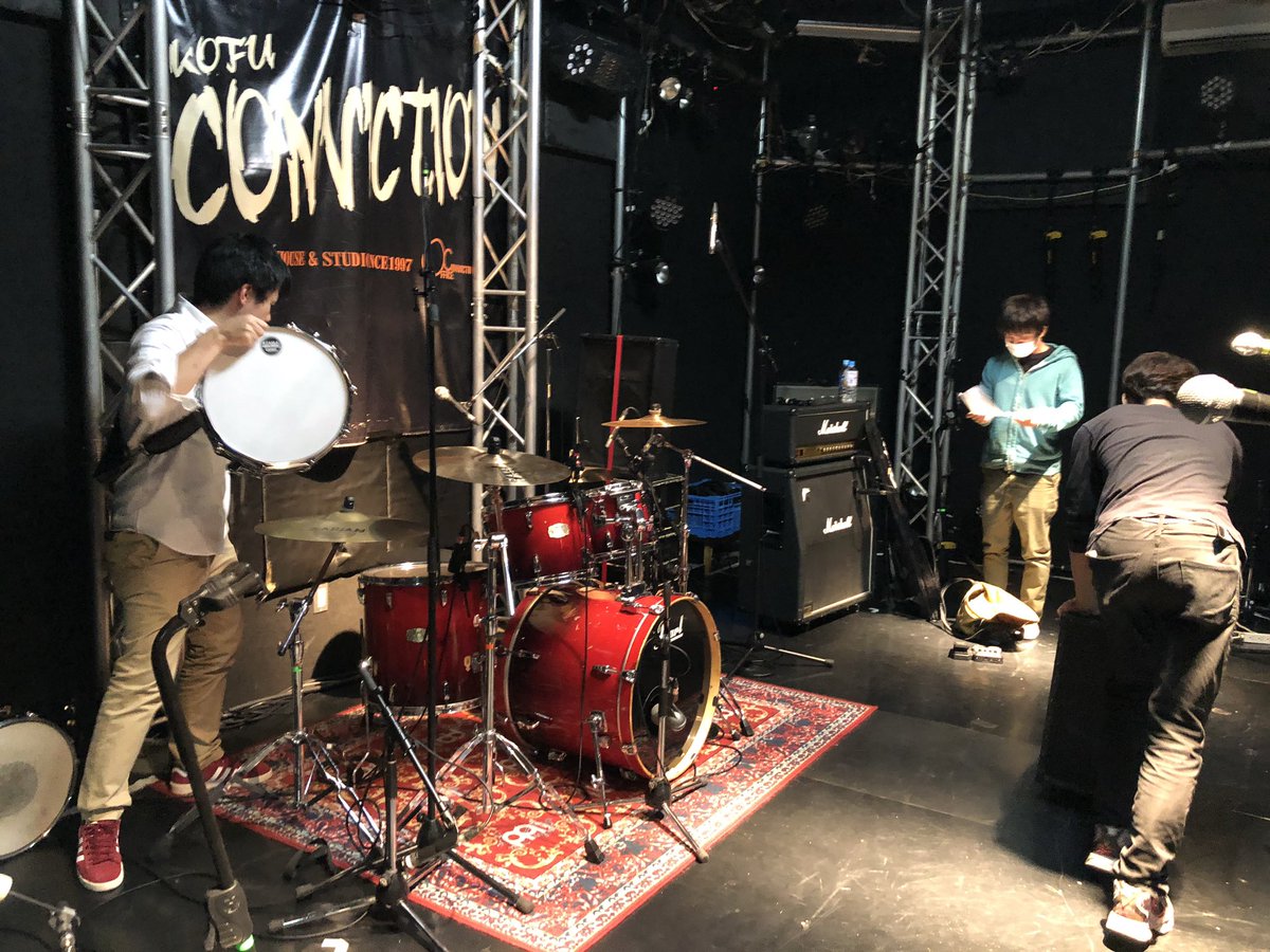 stand_cycle's tweet photo. 僕たちの"いま"を全てぶつけてきました。他出演者の皆様や観に来ていただいた方々に沢山の刺激とエネルギーを貰いました！
CYCLE STANDは更にパワーアップし、またステージに立ちたいと思います。
よろしくお願いいたします(・∀・)

#CYCLESTAND https://t.co/PL864pmXiX
