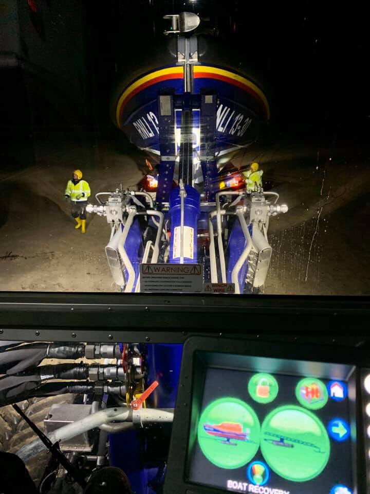 RNLI_Barmouth's tweet photo. Shore crew provide a vital link in the RNLI chain, launching &amp; recovering the lifeboats &amp; making sure they are ready for the next shout. Shore crew are all volunteers, this might be the best position, the SLARs driver, a snug cab with heater, what a great view #RNLI #ShoreCrew https://t.co/6xsJqdRqO3
