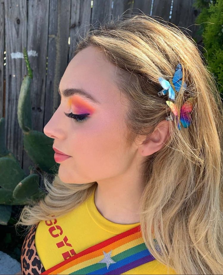 SexyCelebPage's tweet photo. Peyton list is sooo cute😍 https://t.co/ZxGMg247jy