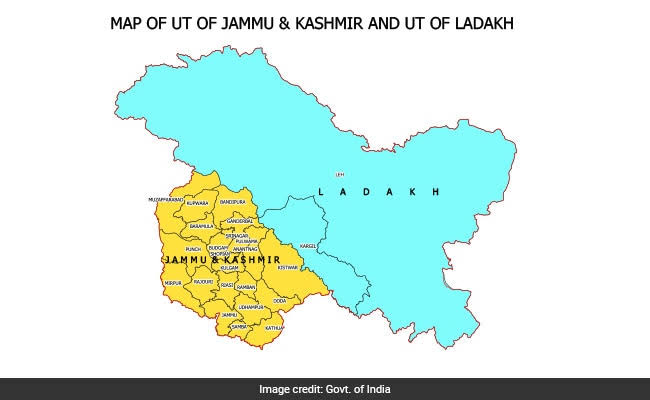 Akshay__Aarya's tweet photo. India has gotten a new map. The Centre has notified geographical boundaries of newly carved Union Territories (UTs) of Jammu and Kashmir and Ladakh
#india #NewIndia #mapofindia #newmapofindia #SundayThoughts #DelhiAirEmergency #DelhiPollution #Ladakh https://t.co/4odHEsGtD9