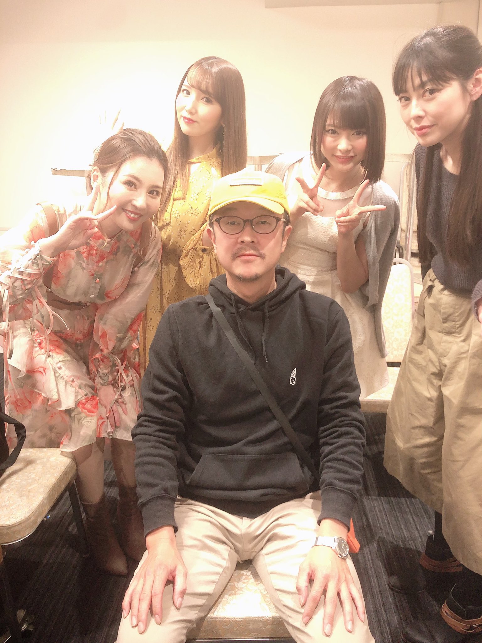 あいなっつ Rizinガールエントリー中 舞台挨拶終わりました 来てくれた方ありがとうございました୧ ᕯ ᗨ ᕯ ୨ あいなっつ Rizinガールエントリー中 舞台挨拶終わりました 来てくれた方ありがとうございました୧ ᕯ ᗨ ᕯ ୨