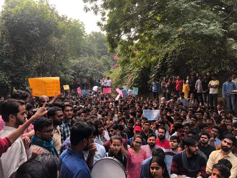 RamaNaga_'s tweet photo. JNU VC @mamidala90 says a 'handful' of students are protesting against the new hostel rules which hike 900% fee, impose dress code &amp; curfew timing, etc. The VC should check his safety cameras &amp; count the number of students who are on an Indefinite Strike. #ShowCauseMamidala https://t.co/JUGVMNu1Sr