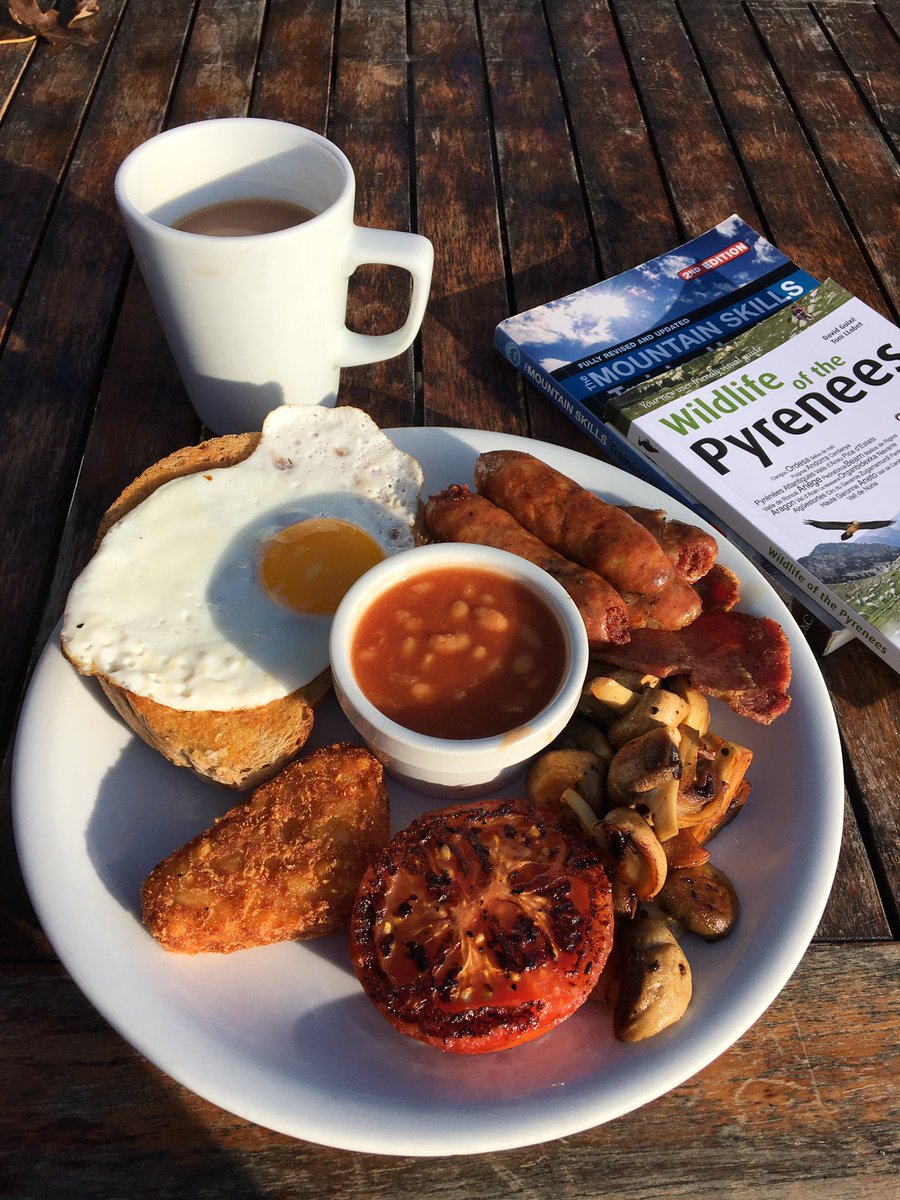 Sustenance after the *arduos* morning dog walk <a href="/ENDPARKCAFE/">ENDCLIFFE PARK CAFE</a>