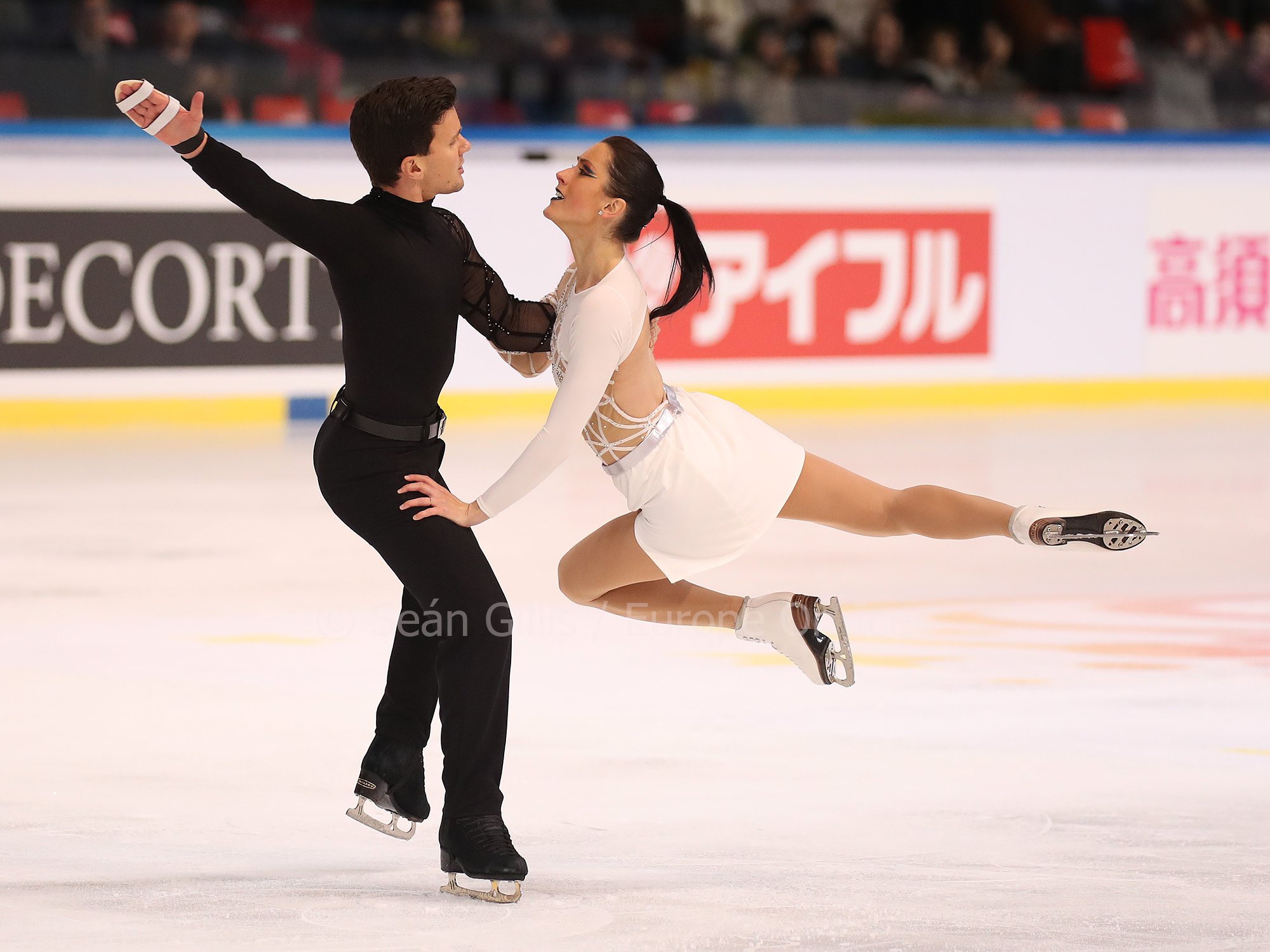 GP - 3 этап. Internationaux de France Grenoble / FRA November 1-3, 2019 - Страница 14 EIcILghW4AEyyUa?format=jpg&name=large